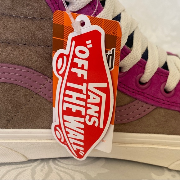 Vans Sk-8 High-Tops NWT Suede Shoes - Picture 4 of 12